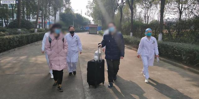 德令哈市病人院后返乡